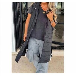 Women's Long Black sleeveless Puffer Vest